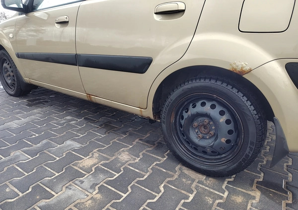 Kia Rio cena 6500 przebieg: 280000, rok produkcji 2006 z Warszawa małe 92